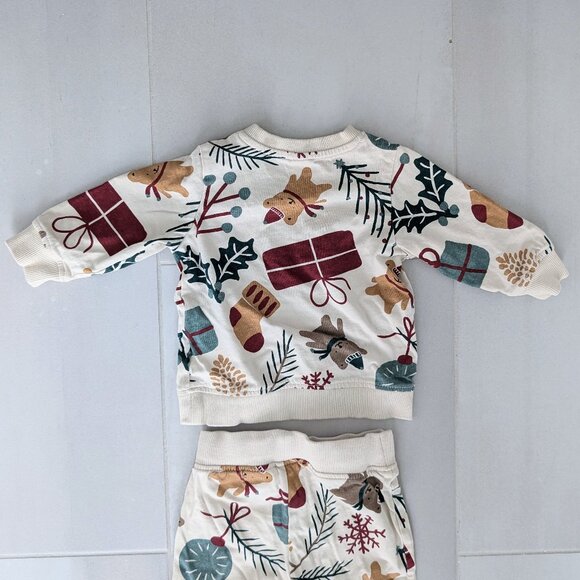 (4/$20) H&M -  Christmas Jersey Set - Picture 7 of 9